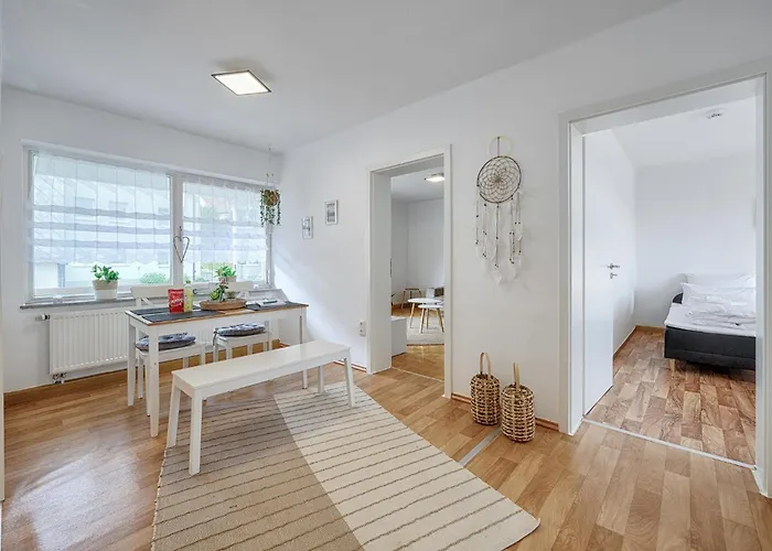 Select-Home 3 - Netflix - Parkplatz - Business Home